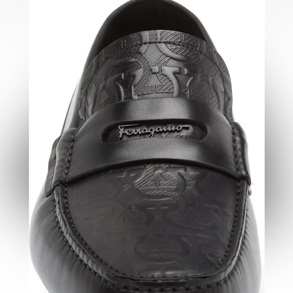 Authentic Ferragamo Penny Black Leather Men Gancini Loafers Drivers 8/8.5/9 EEE - Picture 1 of 4
